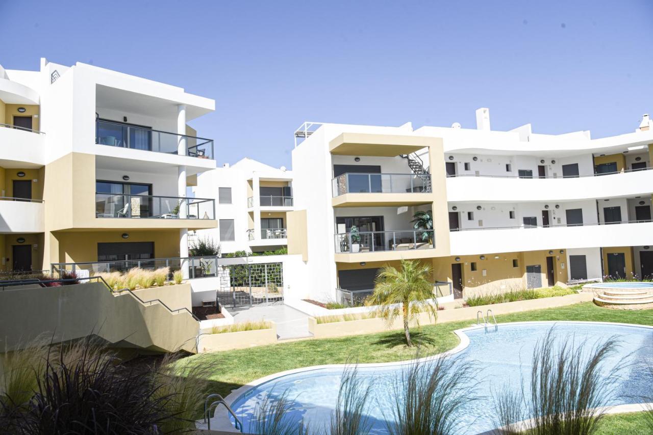 אלבור Family Apartments Albur Village II מראה חיצוני תמונה